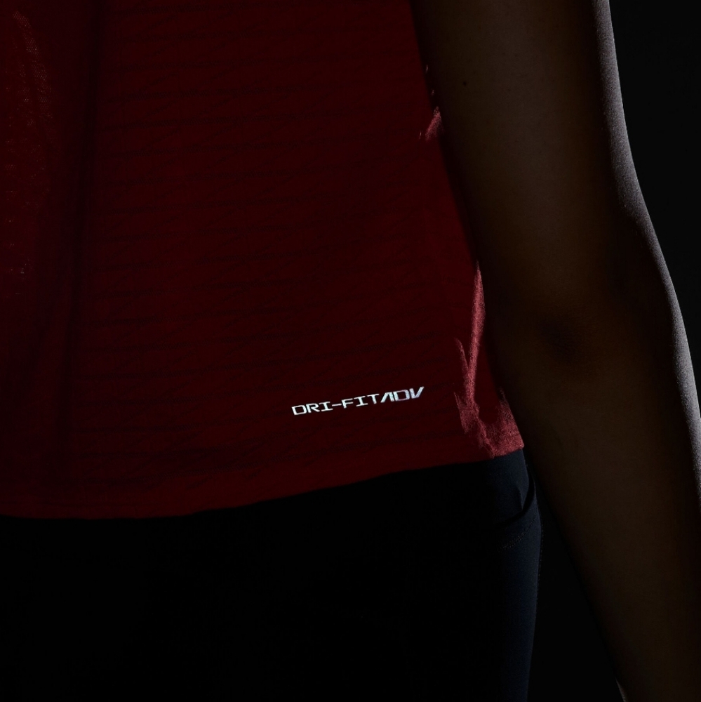 Nike Dri-Fit ADV Run Division Women's Engineered Running Tank - coral red - Picture 7 of 15